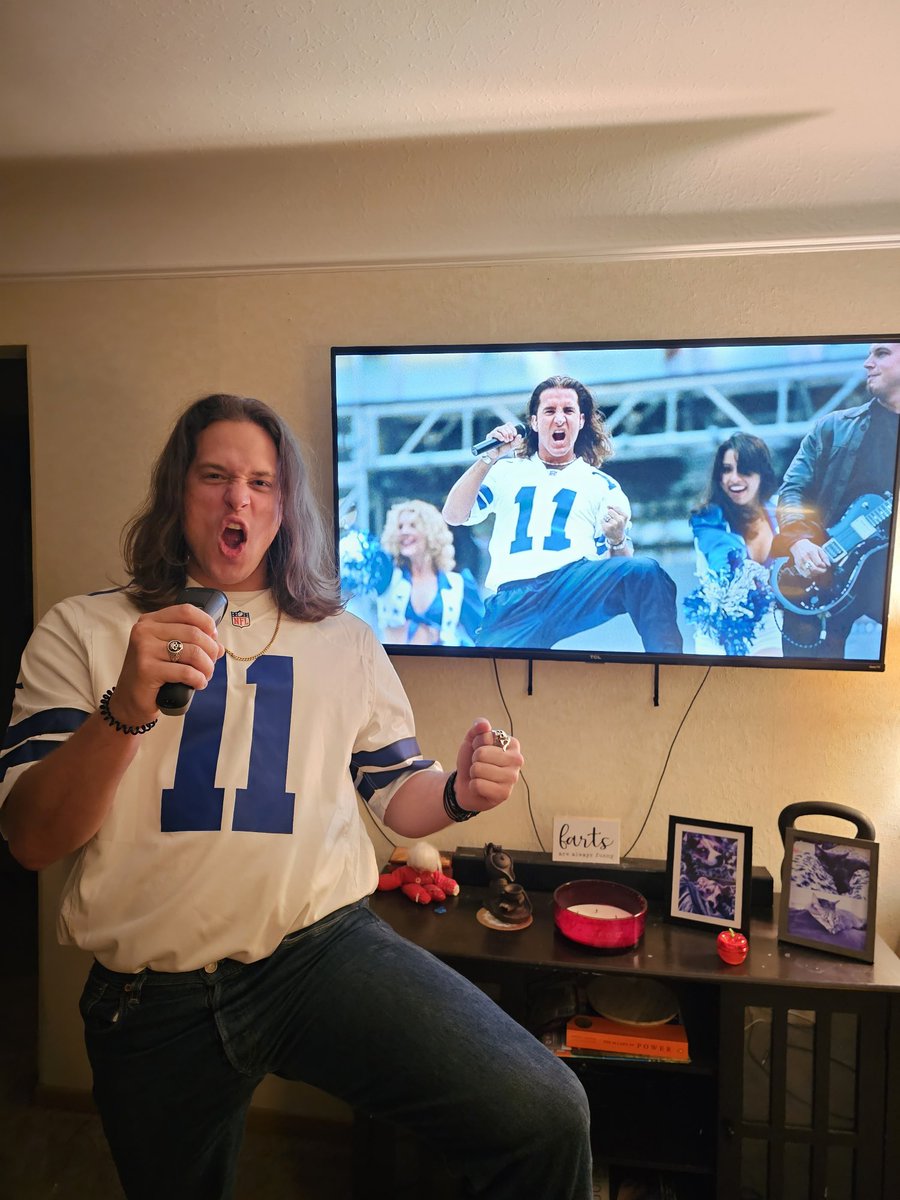 SteelTipJesus's tweet image. 