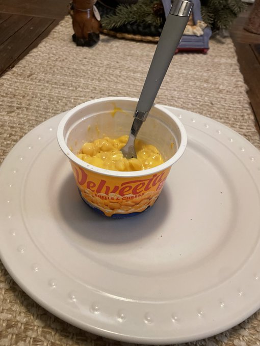 And my plate https://t.co/6xDesWNqSe