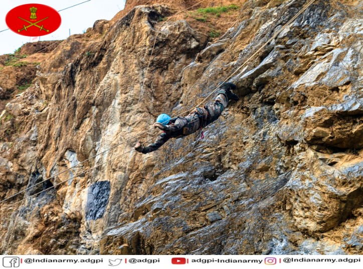 “Courage is seeing beyond fear”

#FearlessFriday
#IndianArmy
#OnPathToTransformation