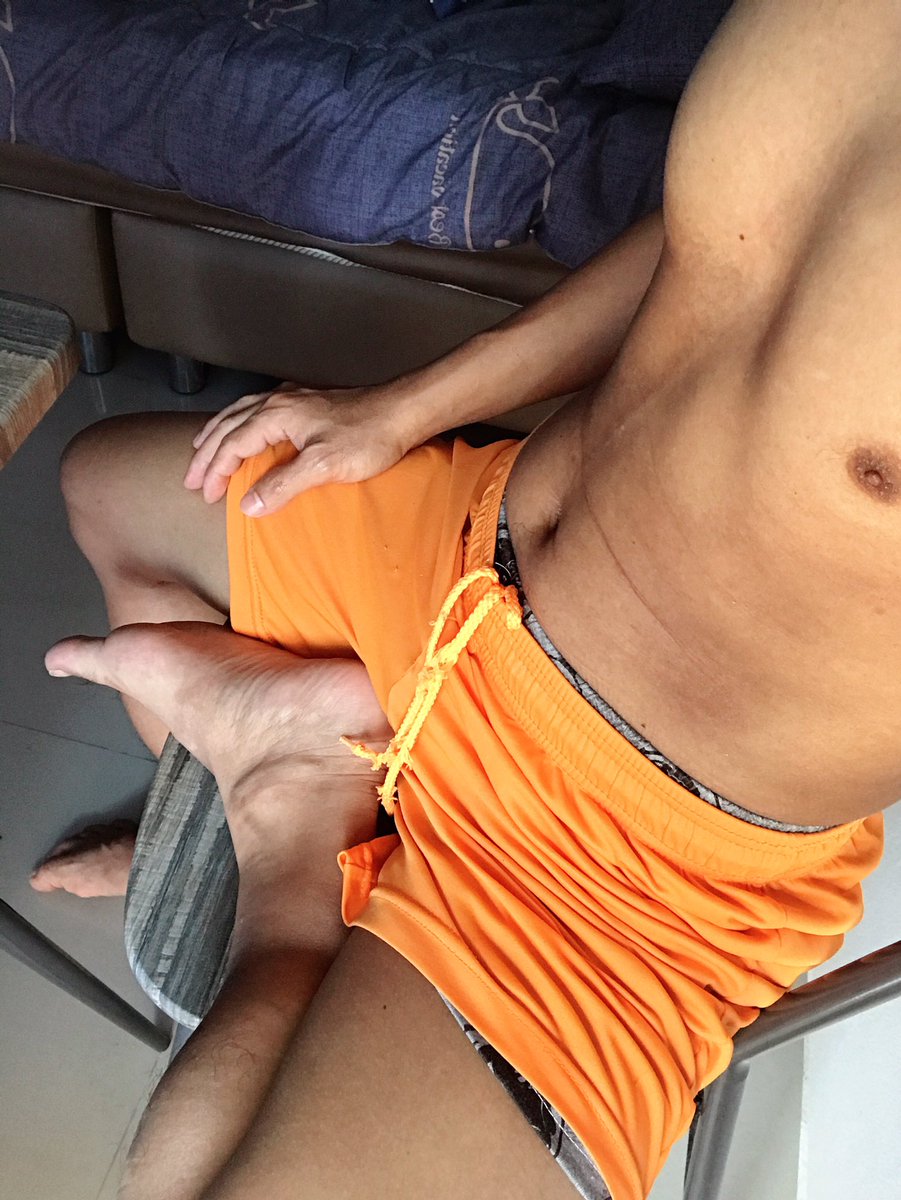 ChhutChhorm's tweet photo. ไม่มี่อันจะแดกหุ่นเลยเป็นแบบนี้ https://t.co/AIcFfMa6IQ