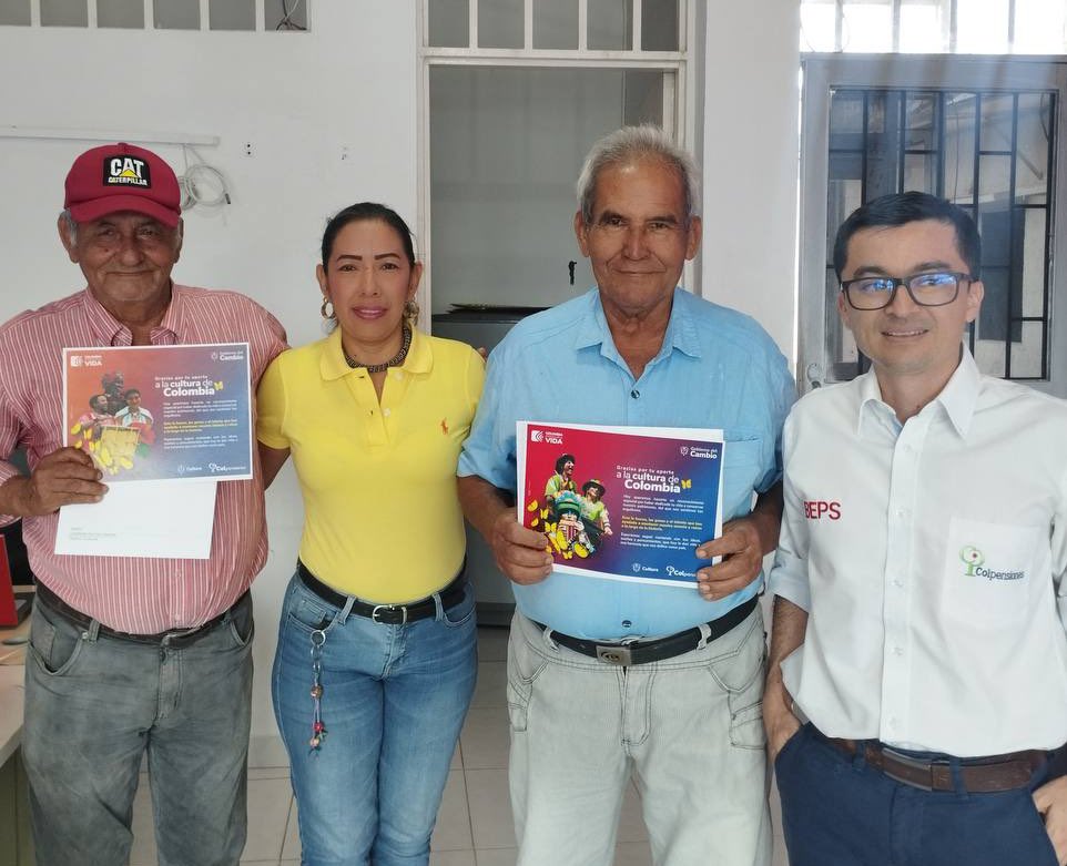 Colpensiones's tweet image. Gracias al giro de más de 118 millones de pesos por parte de la alcaldía de Saldaña en el departamento del Tolima, la #RegionalSur de @Colpensiones entregó Anualidades Vitalicias a 4 gestores culturales del municipio que les permitirá contar con un ingreso económico para la vejez