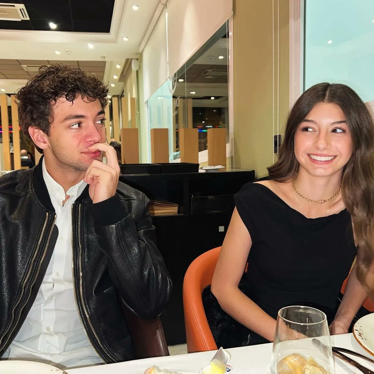 #Repost <a href="/kaileylevy19/">Kailey Levy</a> 
——
Happy Thanksgiving!! Thankful for my best friend💗 #christopherlevy