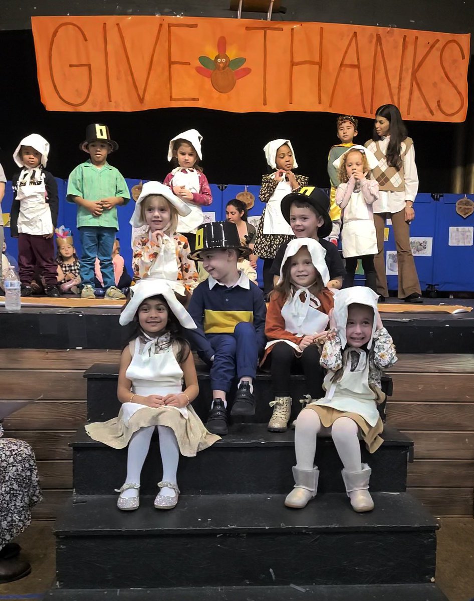 ProjectBeforeGF's tweet image. Happy Thanksgiving! These preschoolers enjoyed their Thanksgiving Feast with their classmates and guests.