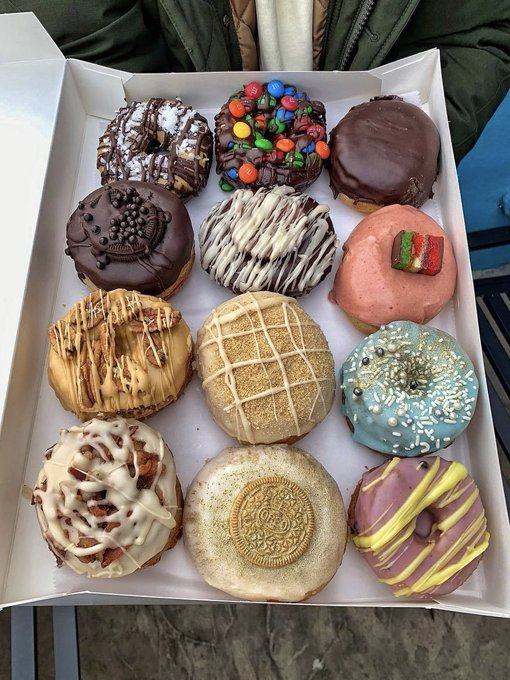 Learning_way_'s tweet image. Donuts 🍩