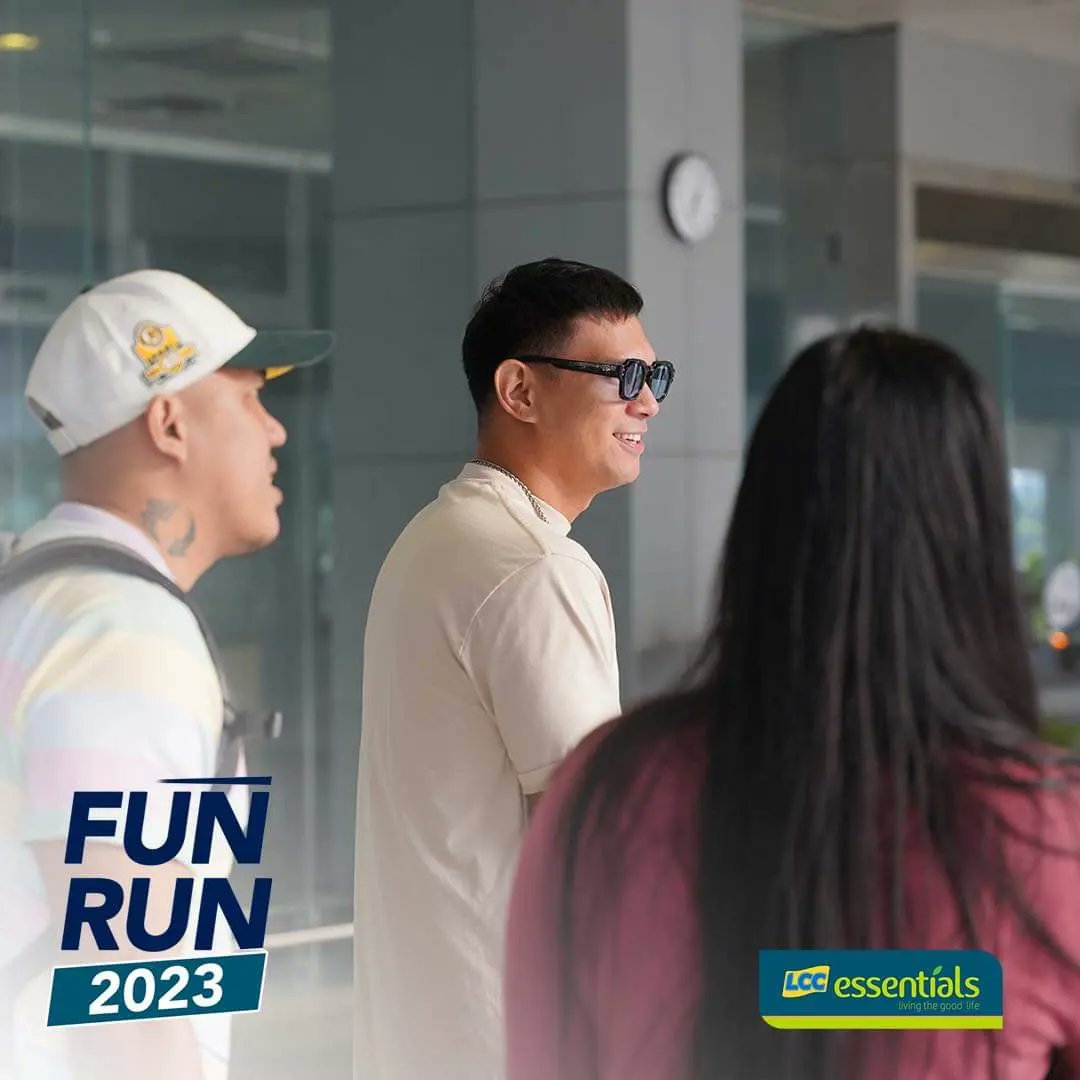 LCCdeptstore's tweet photo. ZEUS COLLINS IN DA HOUSE! 🌋 

Zeus Collins has touched down at Bicol International Airport this morning, gearing up for LCC Essentials Fun Run 2023! 

Join us later at LCC Mall Quezon Avenue. Registration starts at 2 PM! See you there, Mga Ka-LCC!

#LCCEssentialsFunRun2023 https://t.co/Gt38vUmwKR