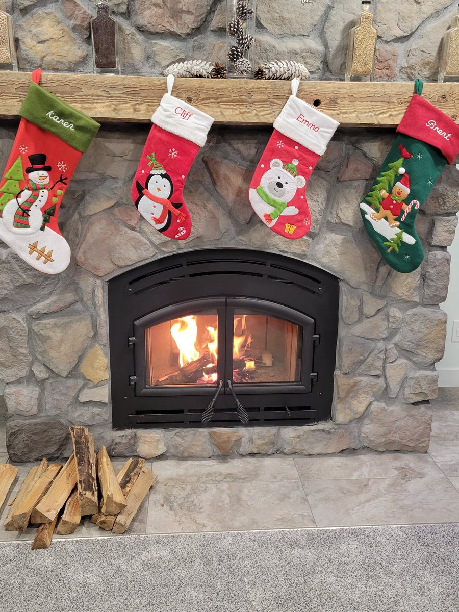 The first 🔥 in the fireplace is glorious! #MerryChrimas #HappyChrysler