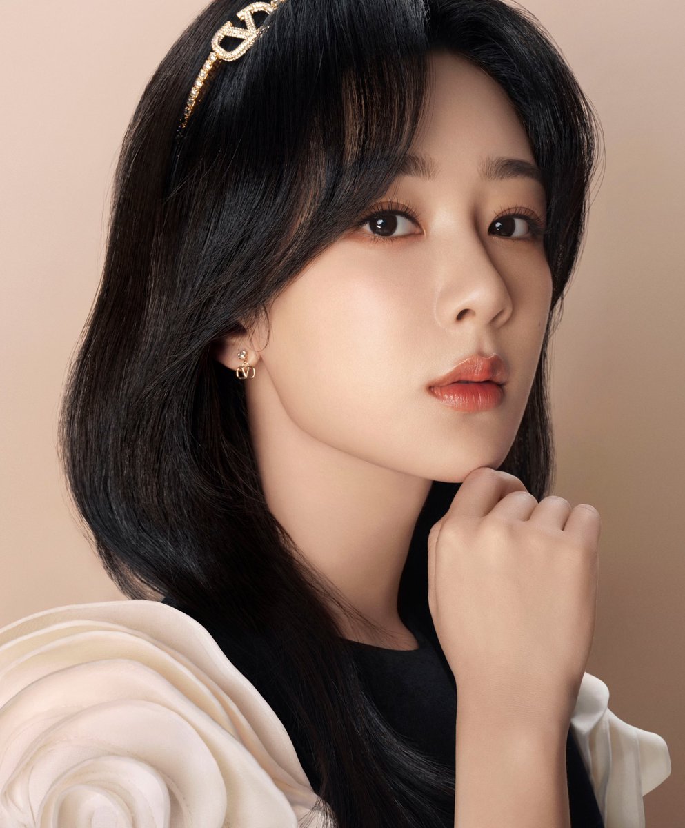 Yang Zi ♡ tweet media