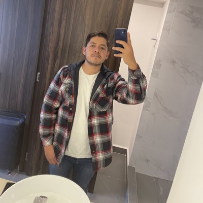m_rivera92's tweet photo. #NuevaFotoDePerfil https://t.co/f9jcW79BCk
