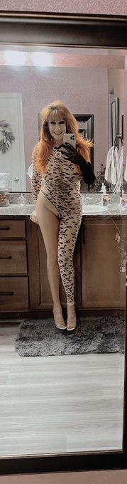 Happy Thanksgiving Baby! 💋🍁🦃 I took some selfies before family arrived.. https://t.co/jRcai3roBG. https://t<a href="/tag/redhead"class="tags"><span>#redhead</span></a><a href="/tag/longlegs"class="tags"><span>#longlegs</span></a><a href="/tag/tease"class="tags"><span>#tease</span></a><a href="/tag/nylon"class="tags"><span>#nylon</span></a><a href="/tag/bigtits"class="tags"><span>#bigtits</span></a><a href="/tag/crotchless"class="tags"><span>#crotchless</span></a>