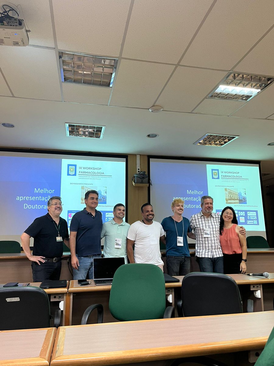 Ícaro Freitas (@icaro_freitasf) on Twitter photo One year ago, I started my master's degree in the Department of Pharmacology. Today, I presented my results at the IX Workshop and gladly received the award for the best presentation. I thank everyone involved, mainly my advisor (<a href="/dr_gomesfv/">Felipe V. Gomes</a>), for all the support and trust. One year ago, I started my master's degree in the Department of Pharmacology. Today, I presented my results at the IX Workshop and gladly received the award for the best presentation. I thank everyone involved, mainly my advisor (<a href="/dr_gomesfv/">Felipe V. Gomes</a>), for all the support and trust.