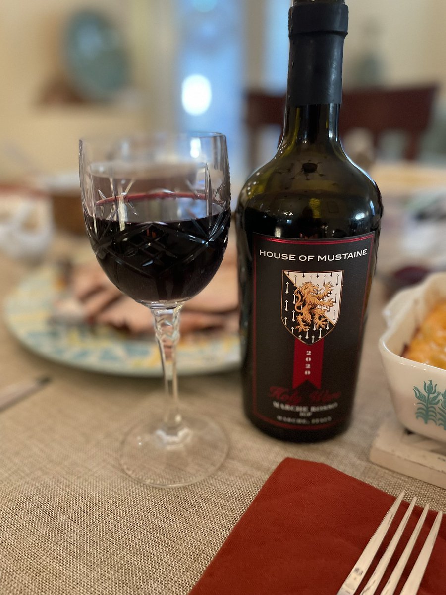 motleyliz7's tweet photo. Feeling grateful &amp; thankful! #HappyThankgiving #Blessed #family #cheers 🍷 https://t.co/hrXUqTxPqZ