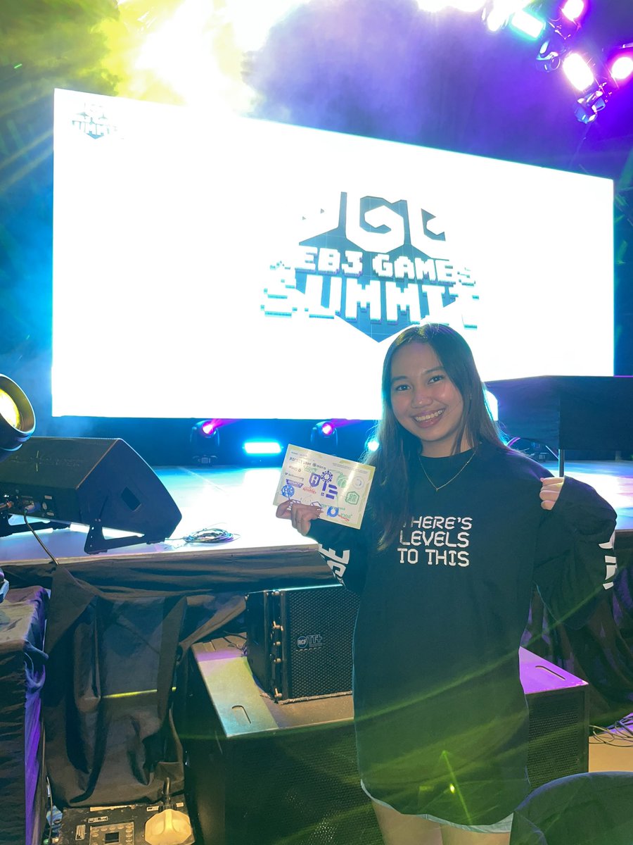 Got 20 stamps at @YGGEvents booths!! Thanks @YieldGuild for this superb sweatshirt 🔥 @YGGPilipinas 

#W3GS #GAP #YGGEvents #Web3Metaversity #TogetherWePlay #WeAreYGG #RAP