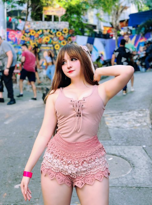 Uwu hoy fui a pasear por Medell&iacute;n ❤️❤️ https://t.co/Y4KRlzCP6H