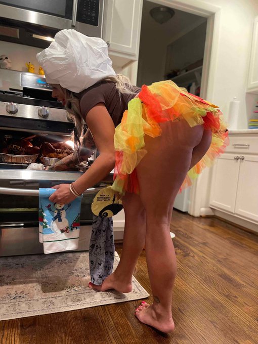 Candid shot from yesterday courtesy of the divine @HaySweetHay ❣️ https://t.co/J6ykocJXky