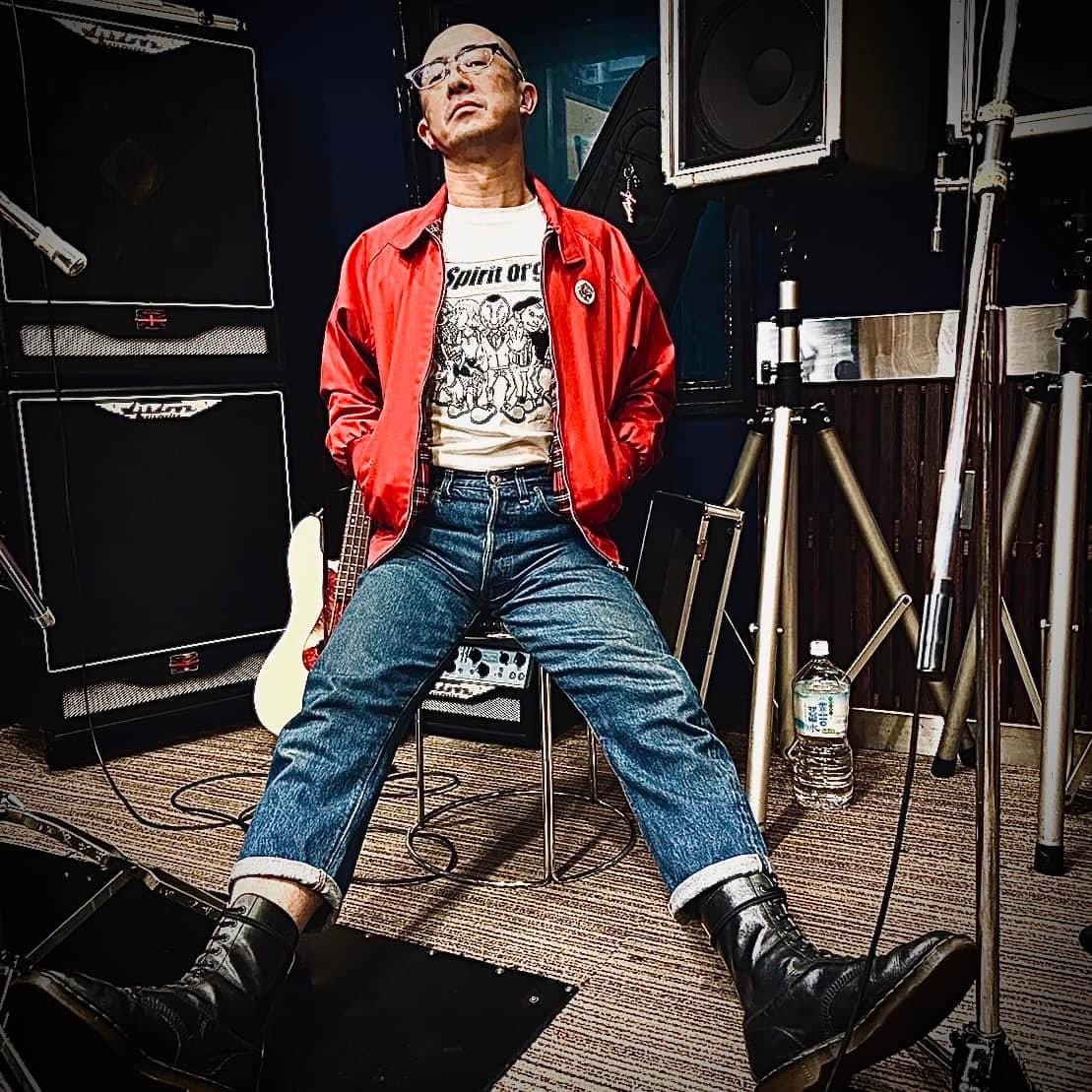 pet_partybaby's tweet photo. RAISE A FLAG Vo.家富さん
【 Spirit of '93 】
［ 30th ANNIVERSARY ］
ヨッコイイラストTシャツ着用
カッコいい❤️❤️❤️

#RAISEAFLAG 
#Spiritof93
#30thANNIVERSARY
#PET
#ヨッコイマンガ
#ヨッコイポップアート https://t.co/lA4wMFK6IY
