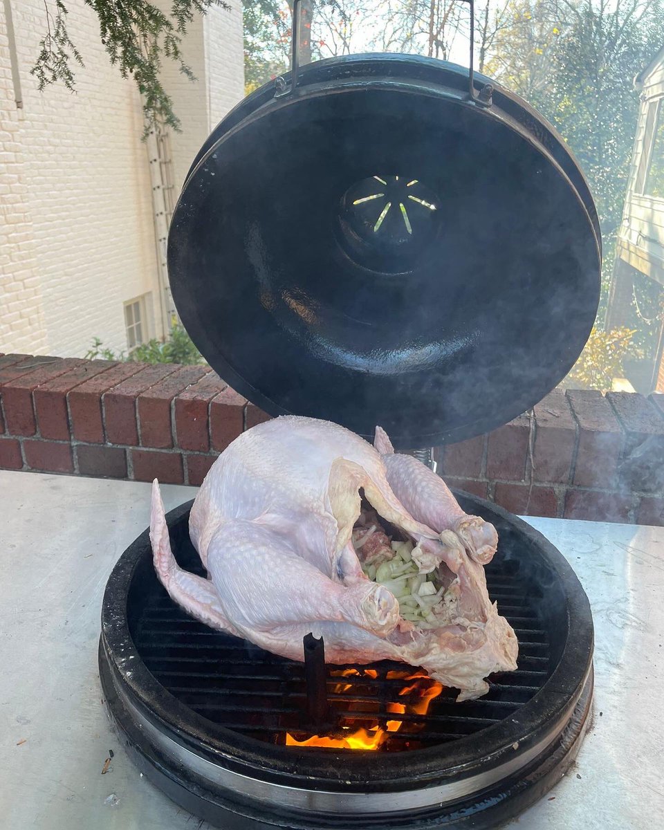 Lucy Ferguson tweet media