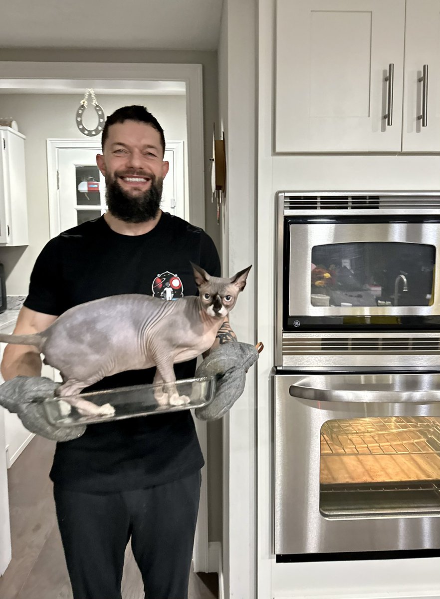 FinnBalor's tweet photo. Turkey’s Ready https://t.co/D5GxDLJB6D