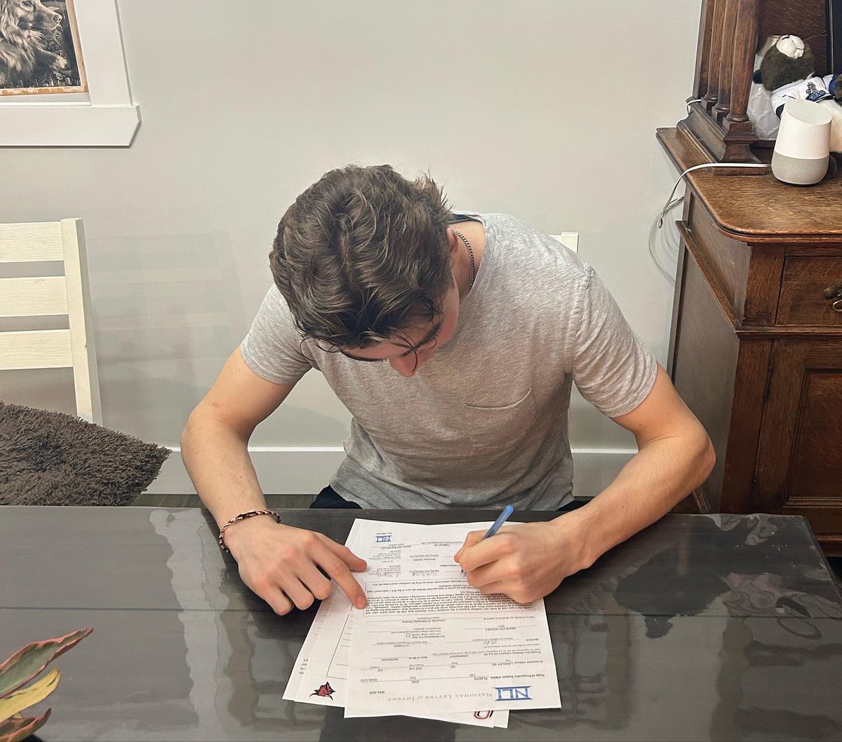 I am very honoured and excited to officially announce my commitment to play Division 1 hockey at the University of Nebraska-Omaha. I would like to thank my family, friends, coaches, my teammates and everyone who has supported me up to this point! #GoMavs