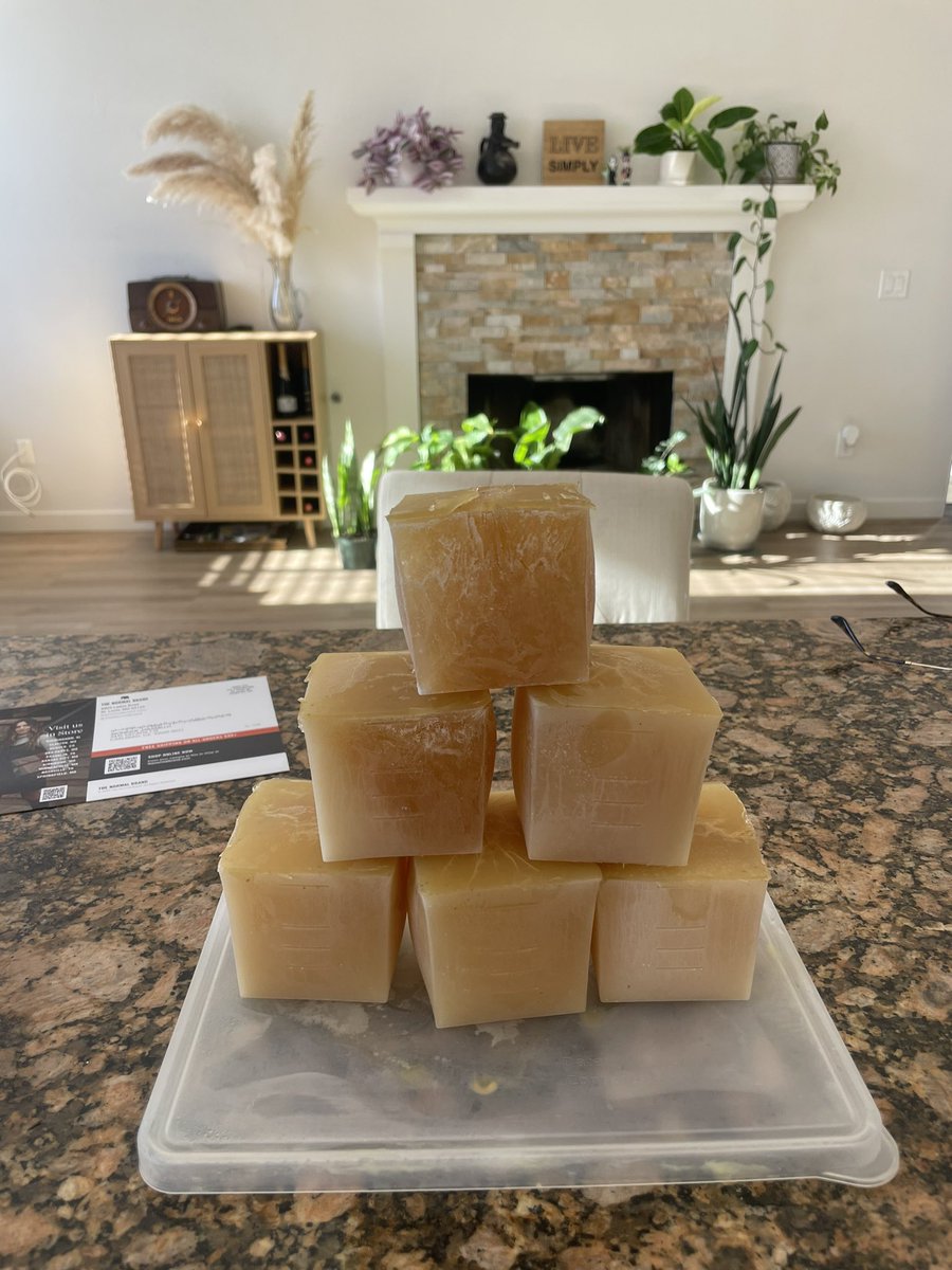 connerward05's tweet image. Turkey broth is the best bone broth 

#GoldenElixir