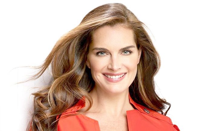 Brooke Shields Was Almost an Abortion Victim: My Grandfather Paid My Mother to Abort Me buff.ly/2TrH2Dz