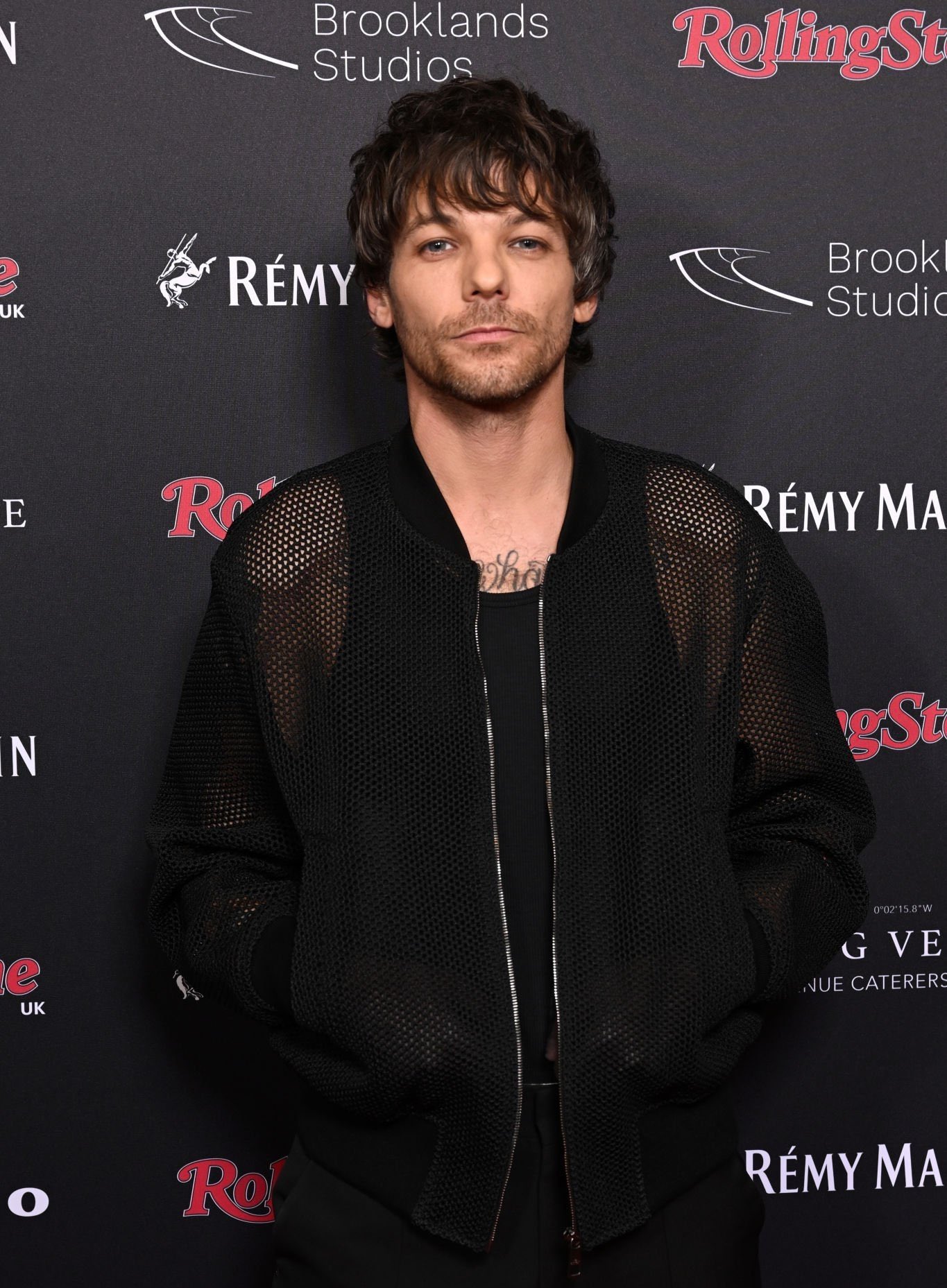 Louis Tomlinson News X પર: #Update