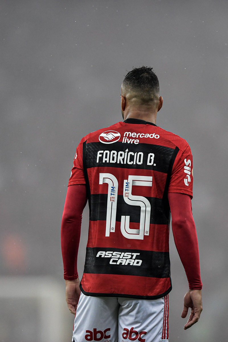 fabriciobruno96's tweet photo. Seguimos na luta ❤️🖤 #FB15 #GratidaoDeus https://t.co/3cposZF4Zk