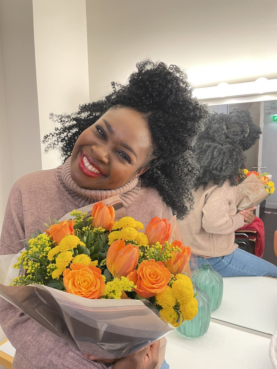 Roukiata Ouedraogo (@roukiatao) on Twitter photo Un grand merci à toute l’équipe de <a href="/alliancefrparis/">Alliance Française de Paris</a> pour l’accueil chaleureux qui a été réservé à mon spectacle. Un grand merci au public pour ce bon moment de partage.
Merci d’avoir fait de moi une heureuse marraine et j’espère vous avoir donné en retour, un peu de plaisir 💜🙏🏾 Un grand merci à toute l’équipe de <a href="/alliancefrparis/">Alliance Française de Paris</a> pour l’accueil chaleureux qui a été réservé à mon spectacle. Un grand merci au public pour ce bon moment de partage.
Merci d’avoir fait de moi une heureuse marraine et j’espère vous avoir donné en retour, un peu de plaisir 💜🙏🏾