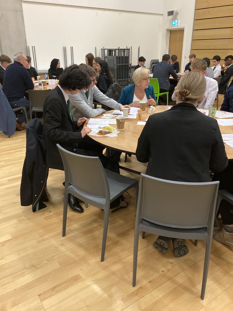 BoroughmuirHS's tweet photo. BHS and Former Pupils Business Breakfast - a mix of business and football this morning.  A privilege to hear from someone that worked in financial services but also played football with George Best https://t.co/UmLv6S4Iie