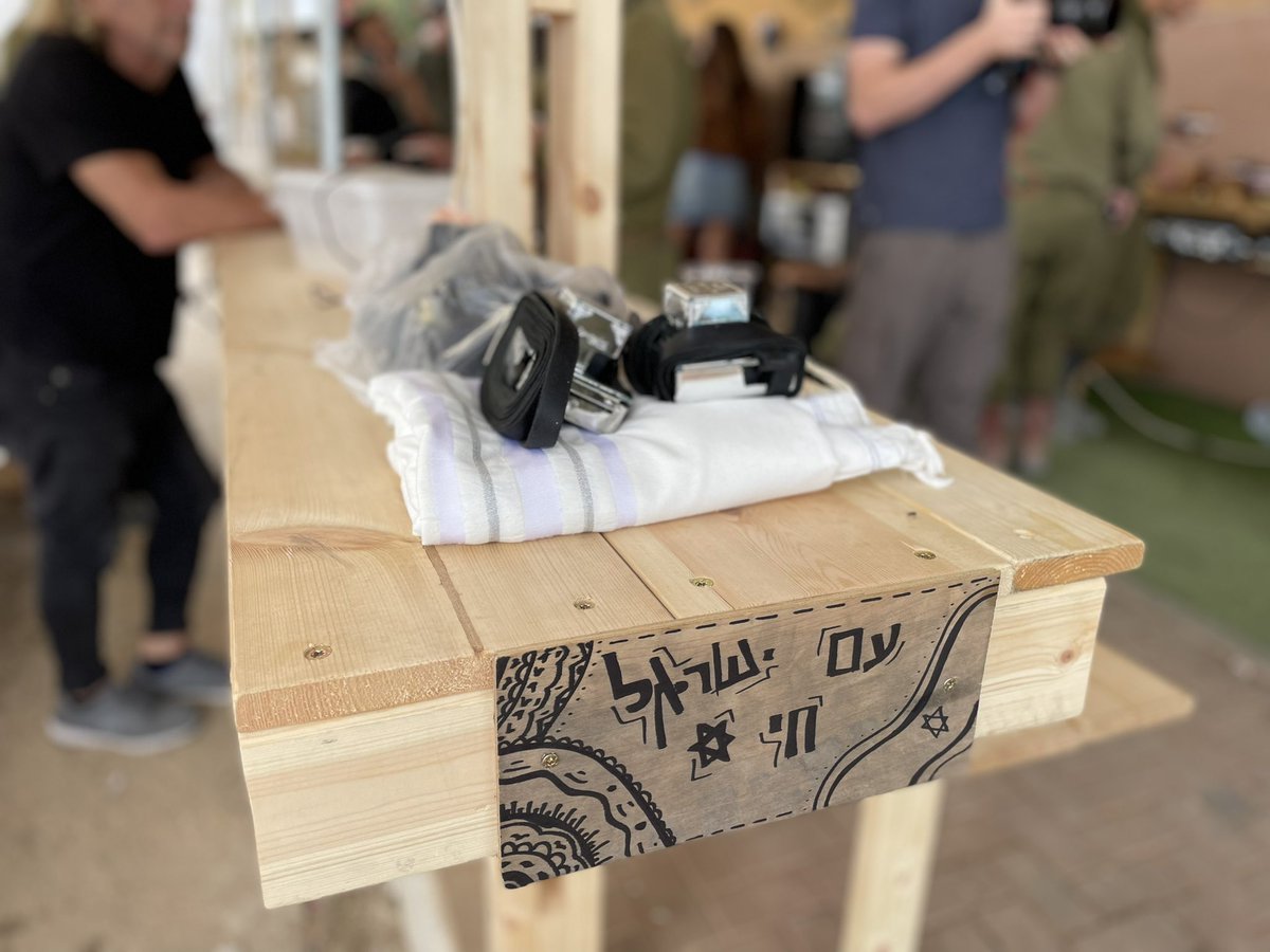 Daniel Cohen tweet media