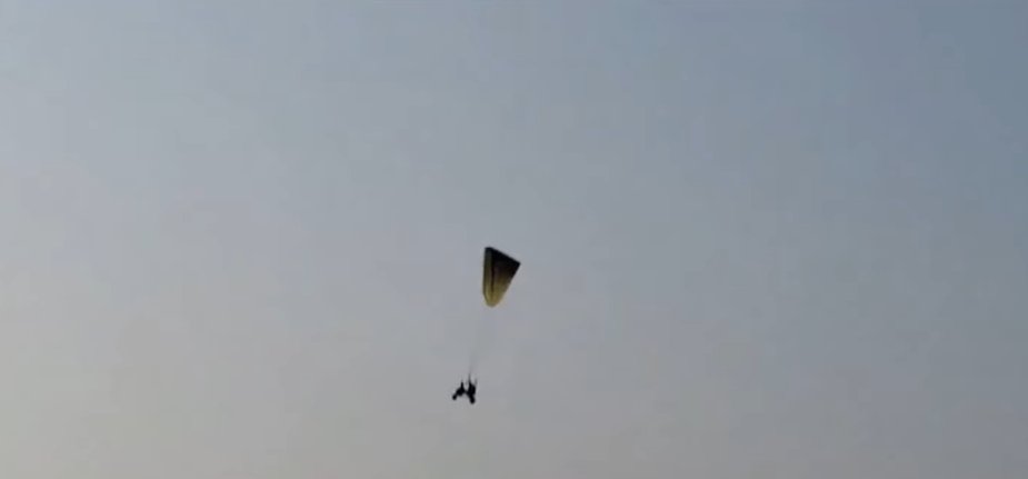 Junagadh Police uses paragliding for surveillance of Lili Parikrama