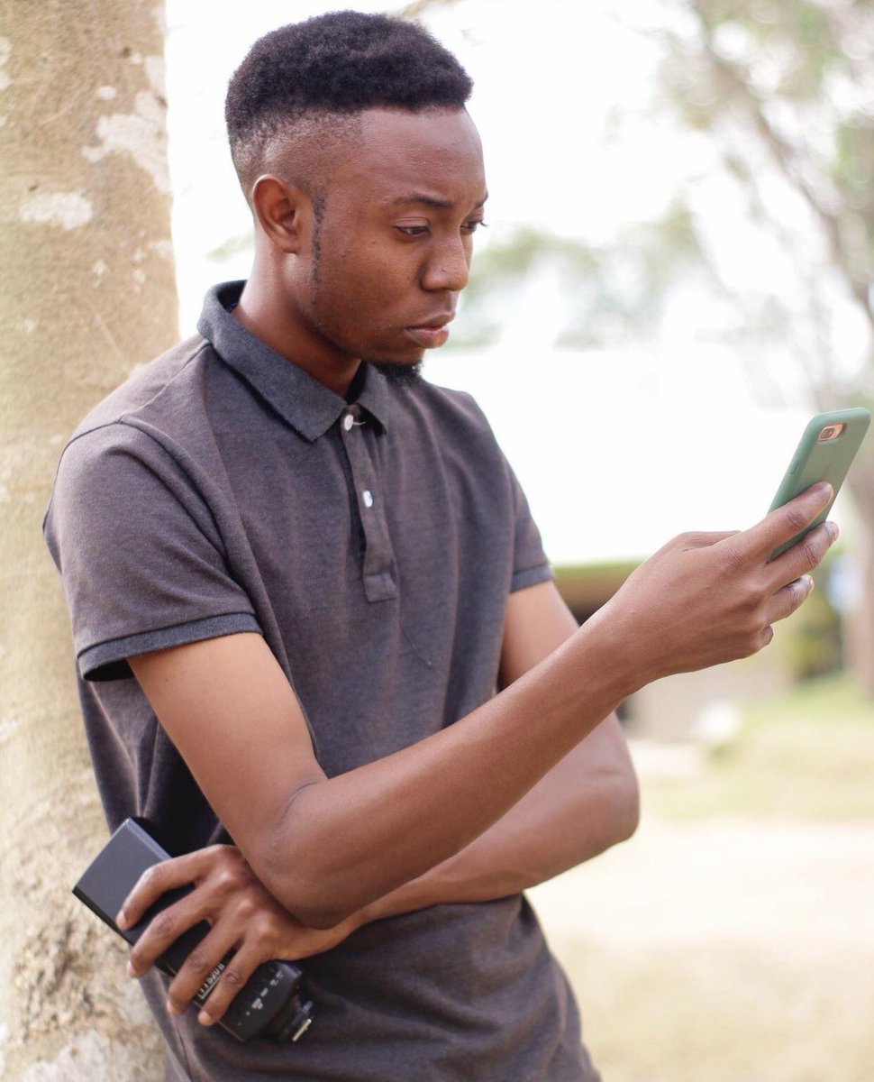 vizlaFx's tweet image. #agechallenge
AGE:25😇