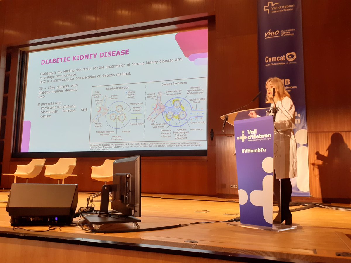 @BegoBenito_ @VHIO @vallhebron Dr. @PepaSolerR, and co-head of the Nephrology and Kidney Transplantation group at #VHIR, presents the first project of the #17JornadaCientíficaVH. She talks about the effect of the combination of GLP1A and SGLT2i in an experimental model of type 2 #diabetes.