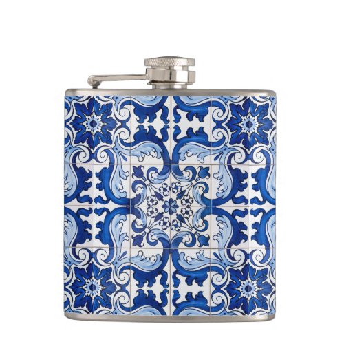 _wheresmymojo's tweet photo. Antique Azulejo Pattern Flask 🥃https://t.co/QQak1kqvab via #zazzle #zazzlemade #flask #liquidcourage #liquor #booze #whiskey #vodka #brandy #tequila #rum #gin #partytime #party #hipflasks https://t.co/jUFKK0nmur