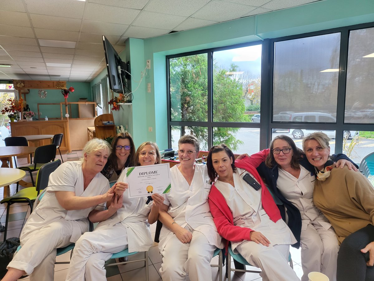 [#securite #soins #patients]
La Semaine Sécurité des Patients a lieu cette semaine, l'occasion pour les équipes de soins de l'<a href="/EpsmFlandres/">EPSM DES FLANDRES - GHT Psy NPdC</a>  de se retrouver autour du jeu des incollables afin d'évoquer le Droit des patients, la diététique ou encore l'identitovigilance ⤵