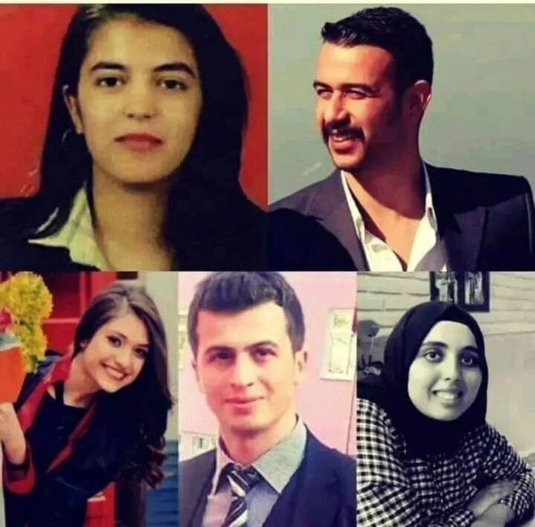AsudeMahmutoglu's tweet photo. Başta şehit öğretmenlerimiz olmak üzere tüm öğretmenlerimizin öğretmenler gününü kutluyorum..
#24KasımÖğretmenlerGünü https://t.co/ZdBMcyXAY5