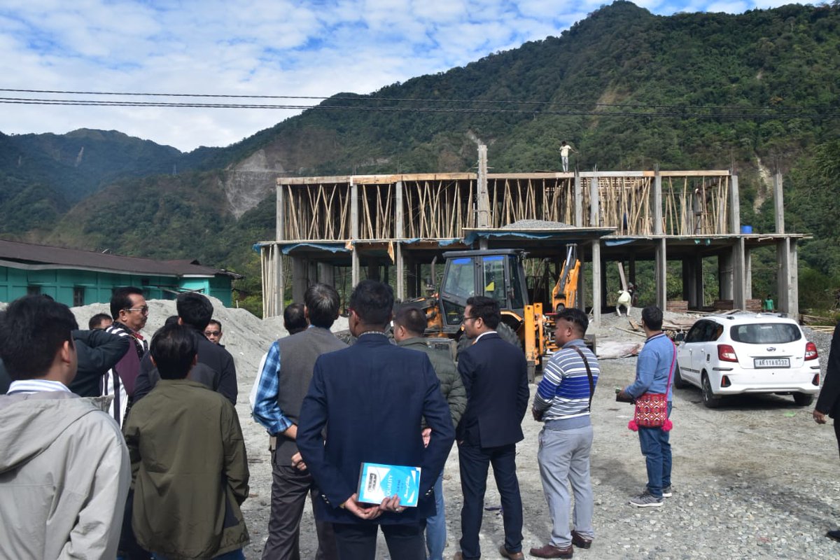 ParshuramAvatar's tweet photo. The new Teerth of Northeast India, Parshuram Kund is getting ready for devotees. 
@sunilbharala @RPparishad @RajasthanVipra  @UV_Srivastava @GurunathaMoksha @panditaAPMCC63 @followsushil @JavedBeigh @Nazirkhankoshur @me_sourish_ @KiranKS @ShefVaidya @JaipurDialogues https://t.co/GukDR9Oldb