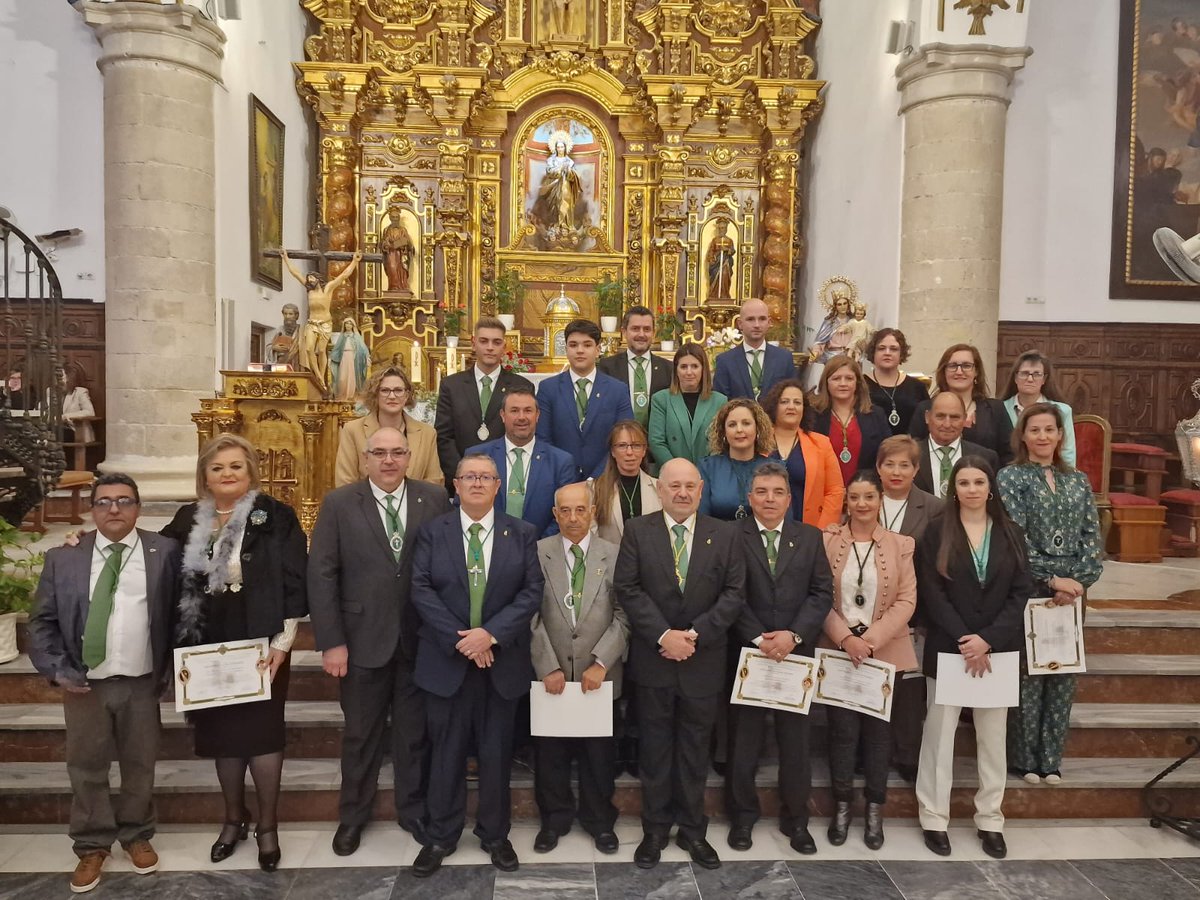 Anoche asistimos a la jura de cargos de la nueva Junta de Gobierno de la <a href="/CoinVeraCruz/">Hdad de la Vera-Cruz Coín</a>

Desde aquí queremos felicitar a todos sus miembros y, en especial, a su Hermano Mayor, D. Antonio Javier Espíldora González.