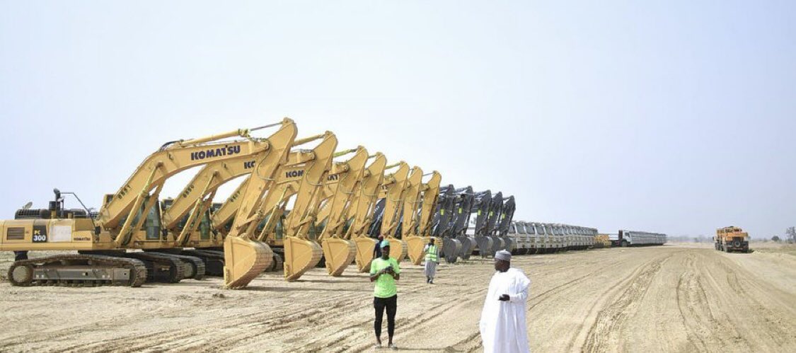 KanoChronicle's tweet photo. The $ 6 million Dala Inland Dry Port has since been commissioned in Kano and is expected to move containers by railway from Apapa in Lagos to Kano. 

The Dala inland Dry is both a port of origin and destination; meaning you can import and export directly from there. https://t.co/jSY5AdRbdJ