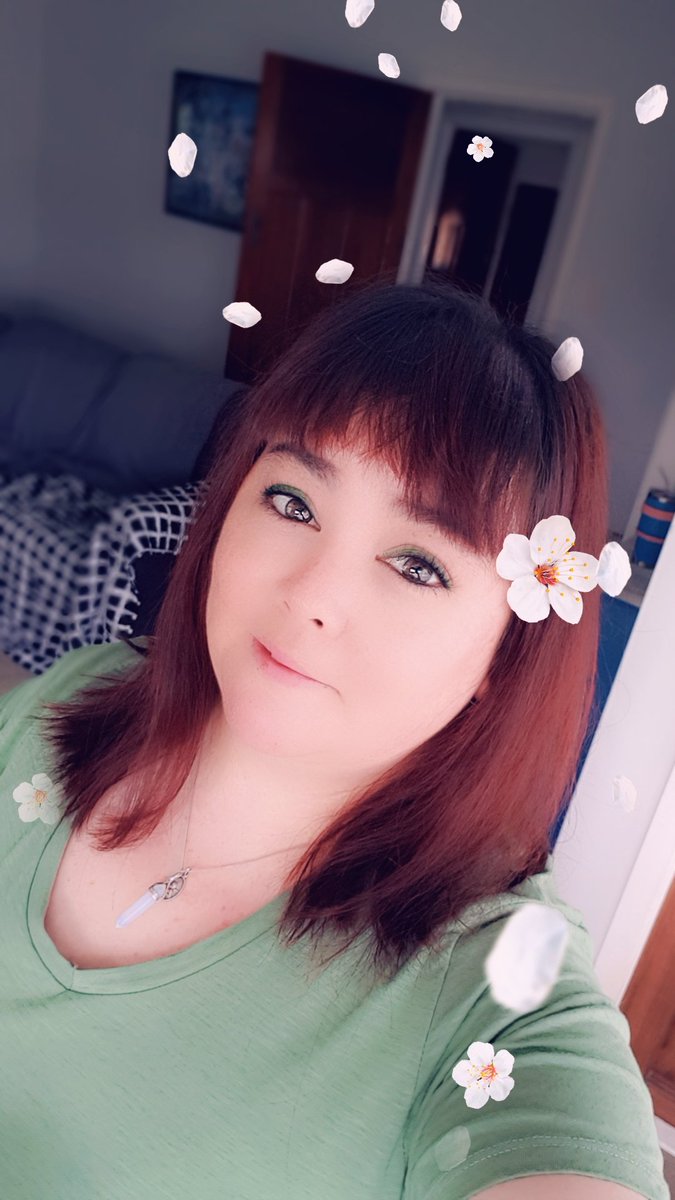 stariijabi's tweet photo. Well. It's time to be random.. lessGo!!!
#randomweekend #happyweekend #randomselfie https://t.co/Ns9psxLC9e