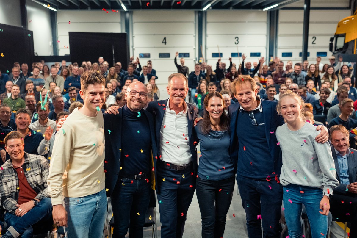 We’ve got an announcement to make! From 1 January, 2024, we’ll be the proud first title sponsor of Team Visma | Lease a Bike! 🚵🏼

We wish you the best of luck, Team Visma | Lease a Bike, in 2024 and beyond!

visma.com/news/the-world…