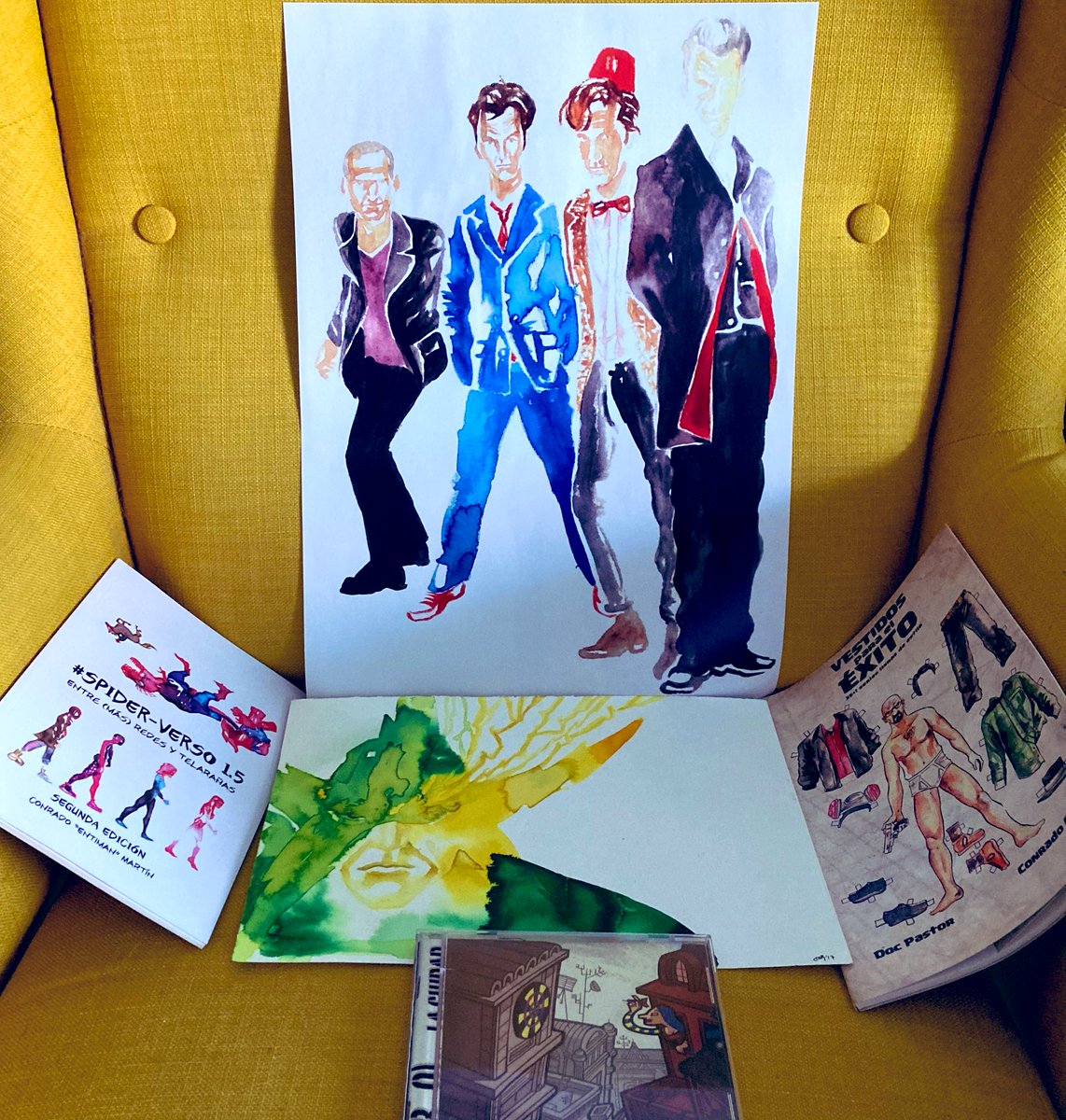 Entimani's tweet photo. ¡SORTEO! 
¿Queréis participar en el sorteo de este pack compuesto por un póster de #DoctorWho, un fanzine “Tiro”, un “Vestidos Para El Éxito”, un “Spiderverso 1.5” y este original de Electro (incluida en “Spiderverso 2”)?
Pues FOLLOW Y RT.
¡El sorteo termina HOY A LAS 24:00! https://t.co/dOQAumS94y