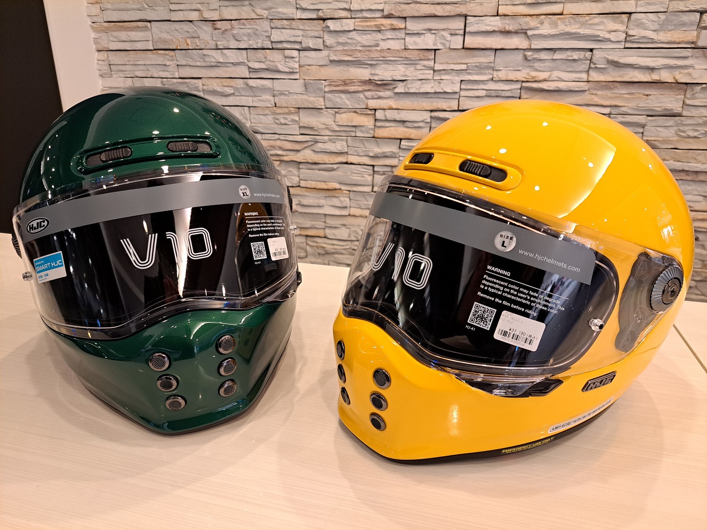 HJC Helmets:V10 ソリッド DEEP GREEN S HJH248GR01S HJCヘルメットV10 DEEP GREEN Buy motorcycle helmet HJC V10 solid - Deep Green with delivery in