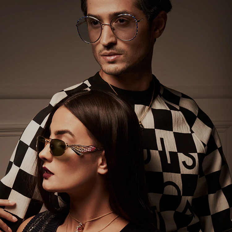 opticiansdirect's tweet photo. Black Friday Now Live...
Save up to 50% off frames and lenses
+ Receive free delivery on all orders over £175.

#blackfriday #blackfridaydeals #blackfridaysales #savings #deals https://t.co/69QaKKCpbd