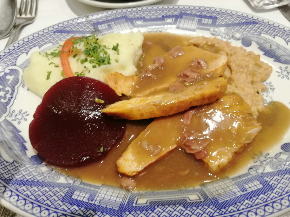 HERMOSAHANY's tweet photo. Thanksgiving Day! 🦃😋☺️ https://t.co/GKO55BCD3Y