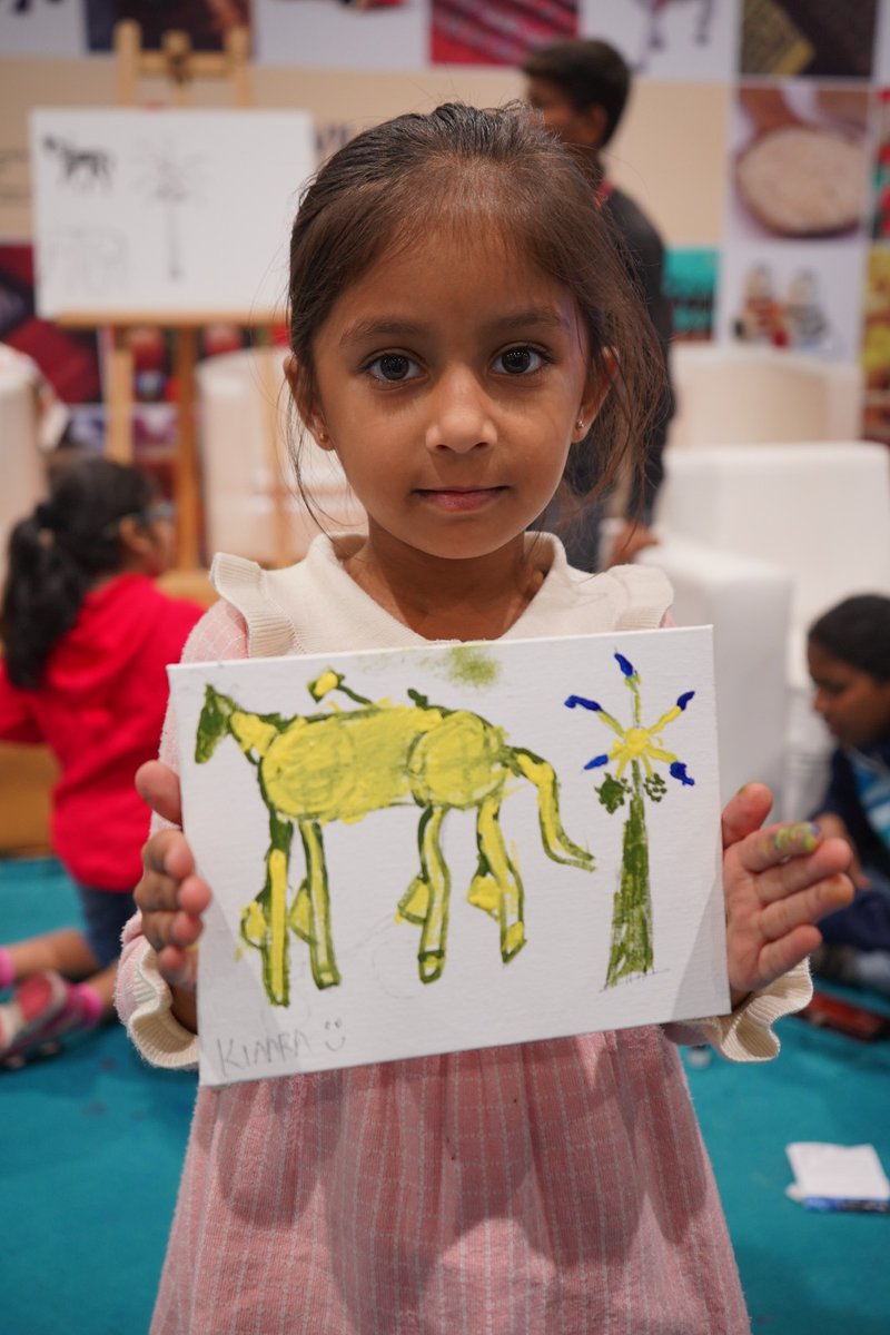 CIPAM_India's tweet photo. Master Artisan from Gujarat, Shri Rathva Haribhai Mansinghbhai, spread a layer of excitement from the strokes of his brush!
In the workshop conducted on the art of Pithora Painting, he displayed immaculate painting skills which took everyone by awe!
#DPIITPavilion #GIPavilion https://t.co/Ax8C3SYodK
