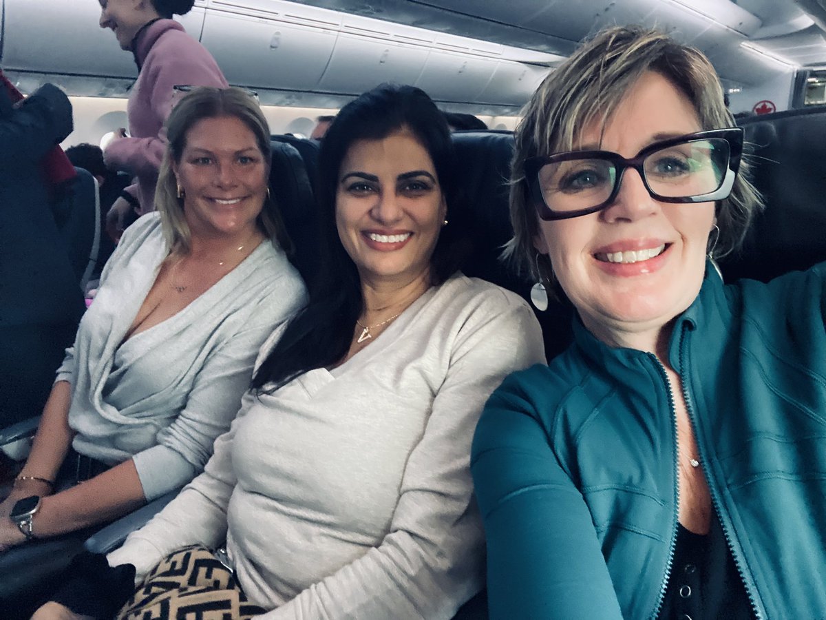 du_journey's tweet photo. Watch out New York City! Canada’s Hotwives are heading your way.

#Blondeonthebay #CanadianQOS #girlsweekend 
#NYC https://t.co/p7On7qBKol