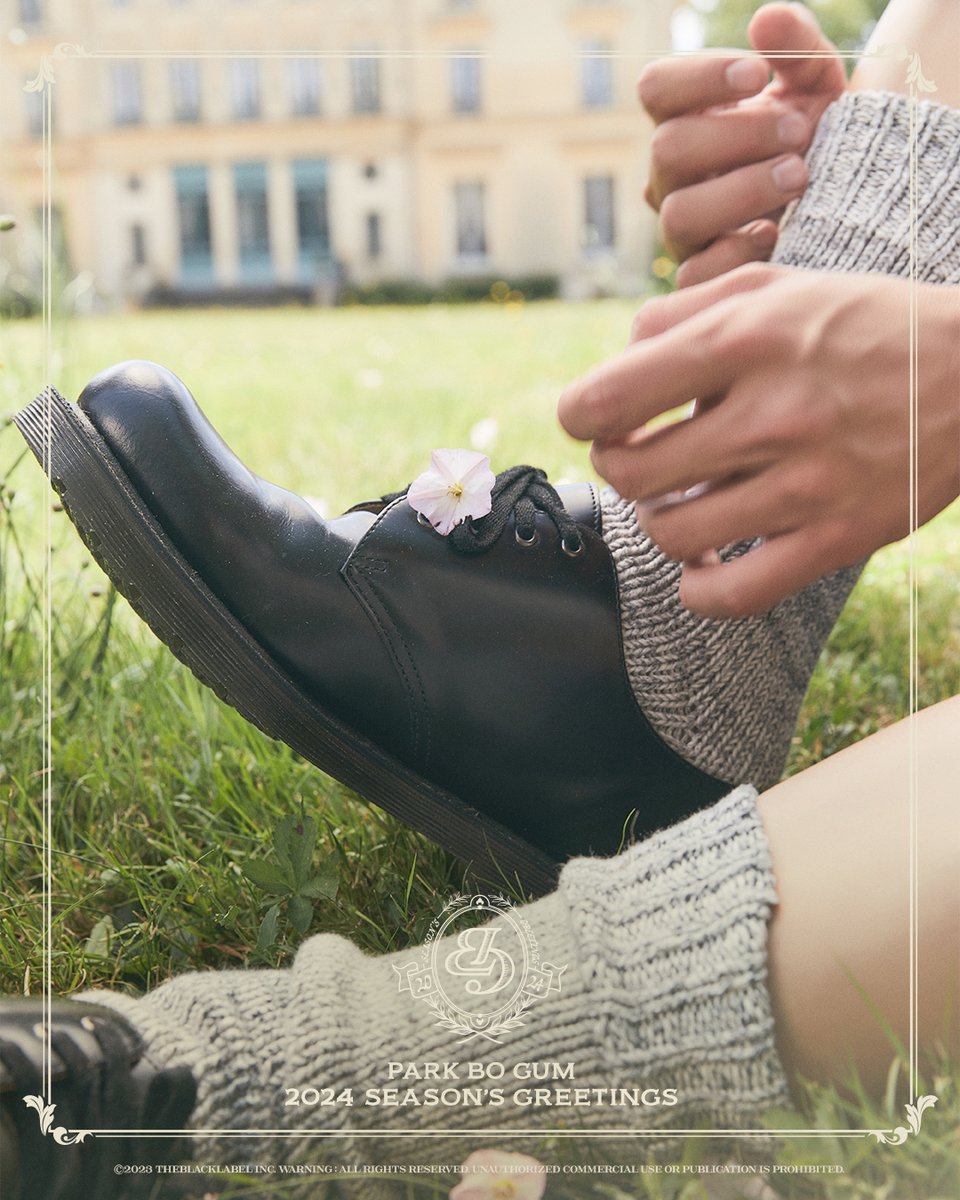 PARK BO GUM 2024 SEASON'S GREETINGS
MOOD POSTER 2

▫️ PRE-ORDER｜2023.11.20 - 2023.12.17
▫️ RELEASE｜2023.12.18
▫️ PARKBOGUM.bio.to/2024SEASONSGRE…

#박보검 #PARKBOGUM #SEASONSGREETINGS
#THEBLACKLABEL #더블랙레이블