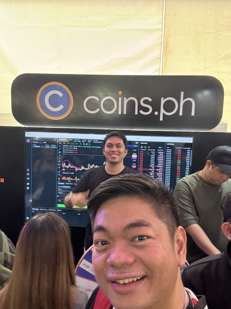 manualvin's tweet photo. Checking out coins https://t.co/Z55AjFktNG