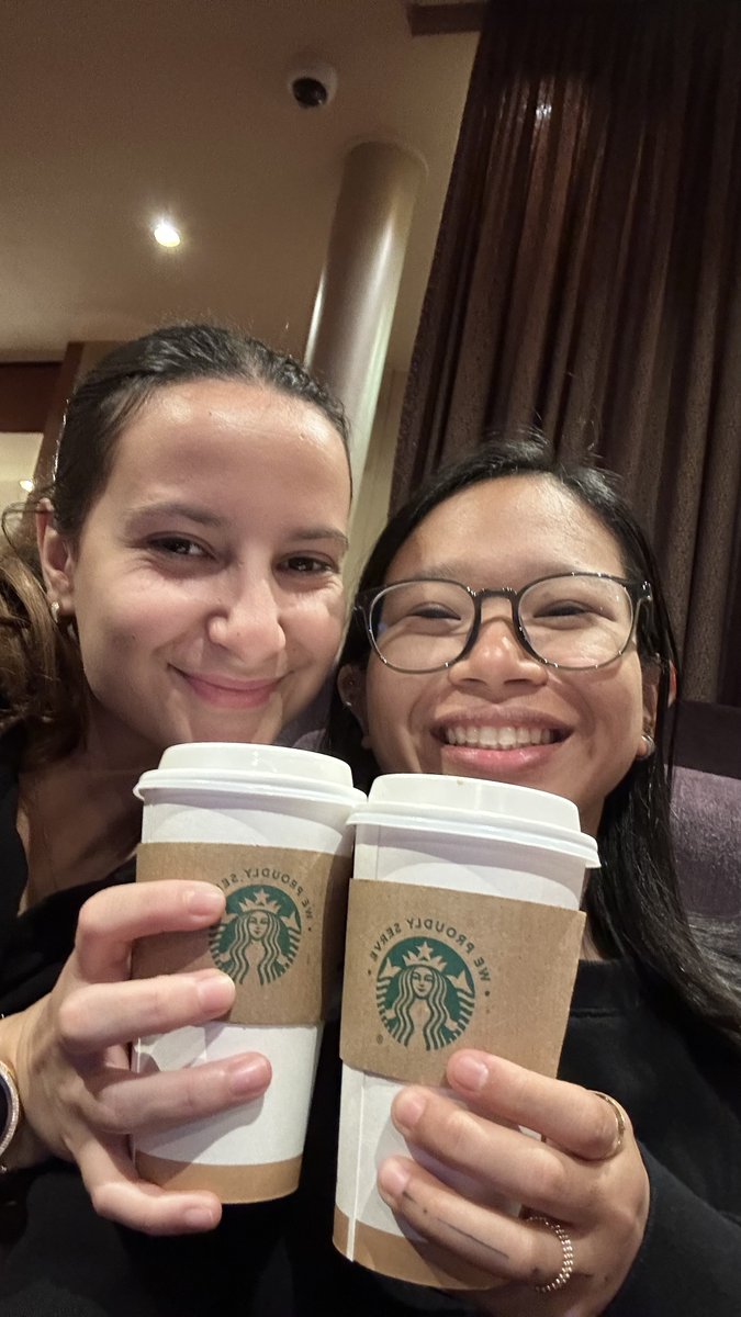 chescasjg's tweet photo. Missin my Starbiee partner in crime. Come baaack next year, no?! https://t.co/rP77lyGE8u