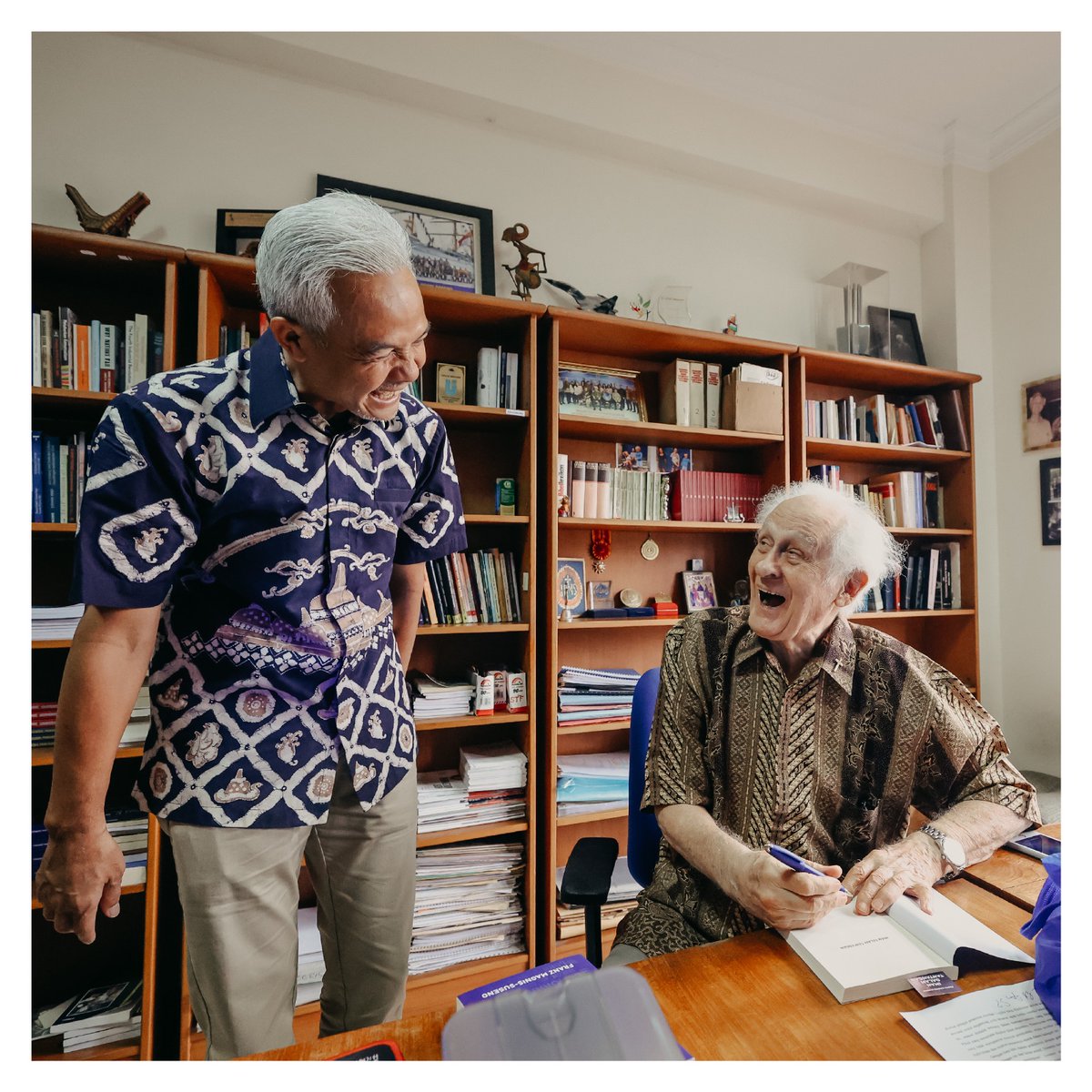 Guru bagi anak semua bangsa dari masa ke masa. Terimakasih buku spesialnya Romo Franz Magnis Suseno.